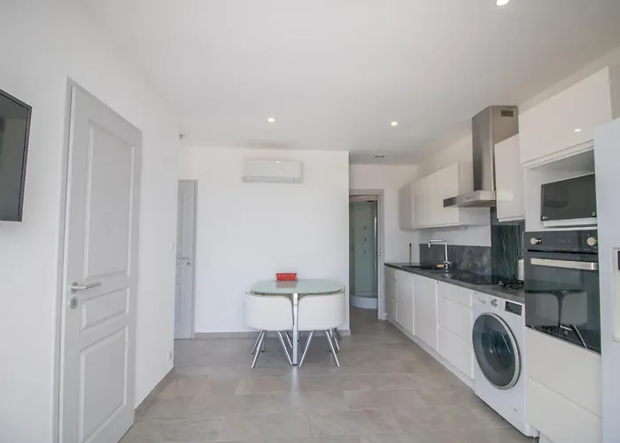 Bel Neuf, Climatise Apartment Albitreccia